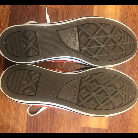 Orange converse size 8Men size 10women never worn - Picture 6 of 8